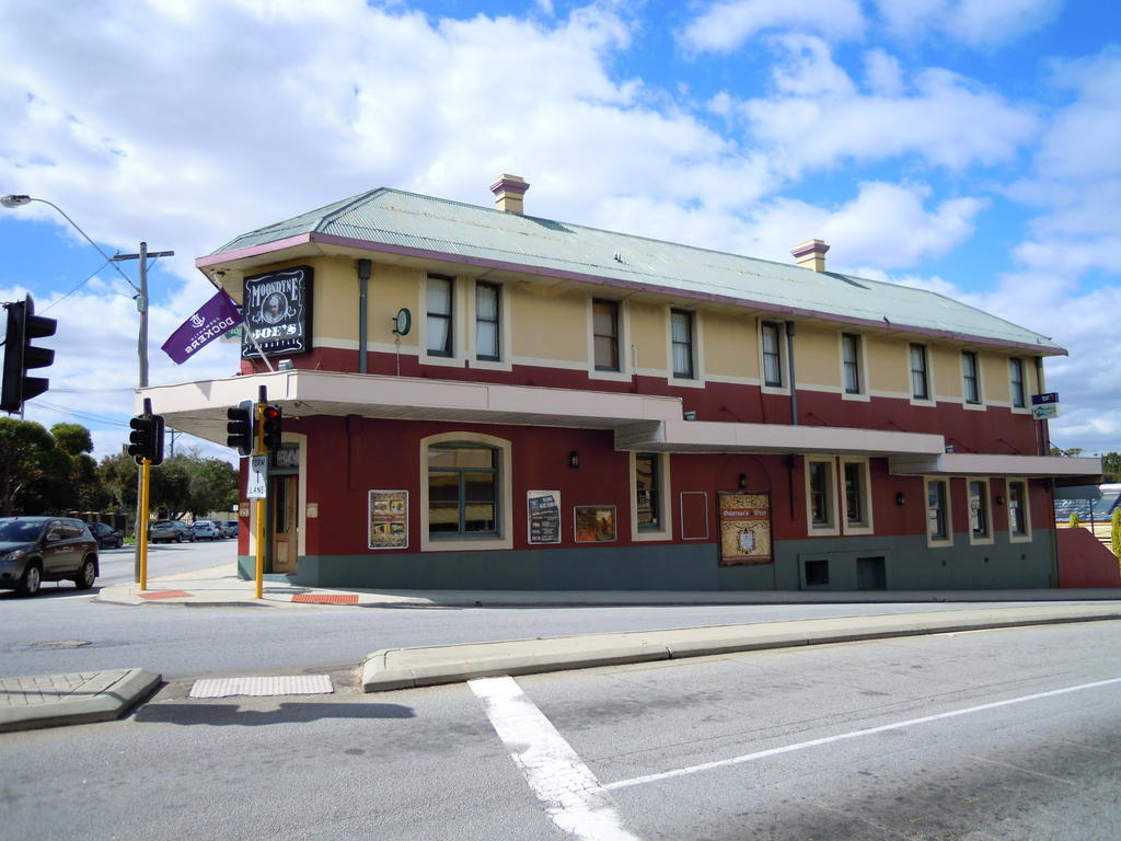 Hotel Moondyne Joe'S Fremantle Exterior foto