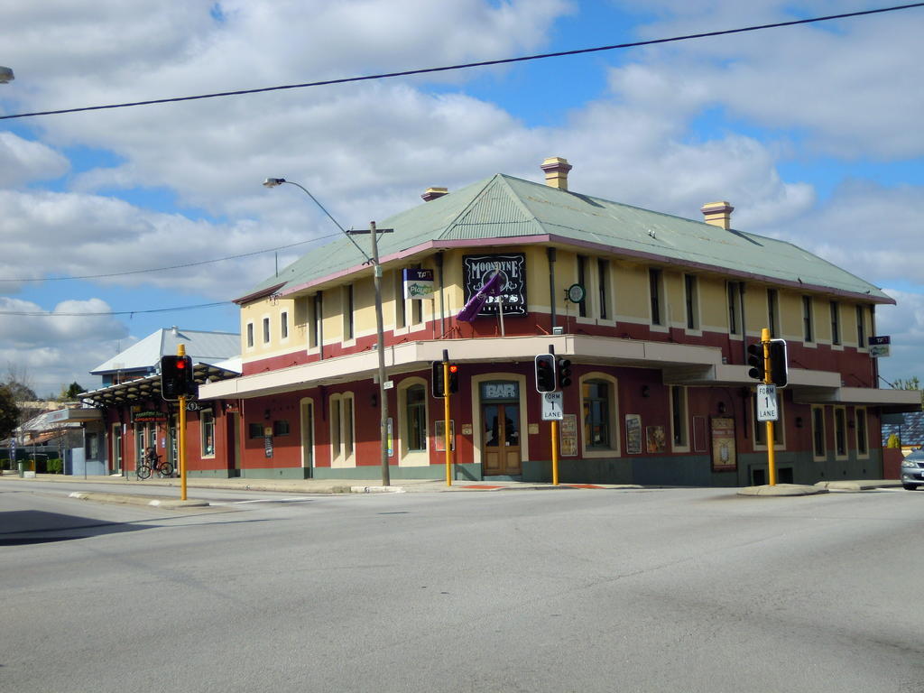 Hotel Moondyne Joe'S Fremantle Exterior foto