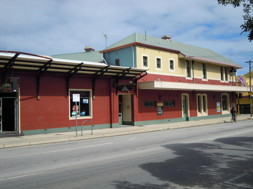 Hotel Moondyne Joe'S Fremantle Exterior foto