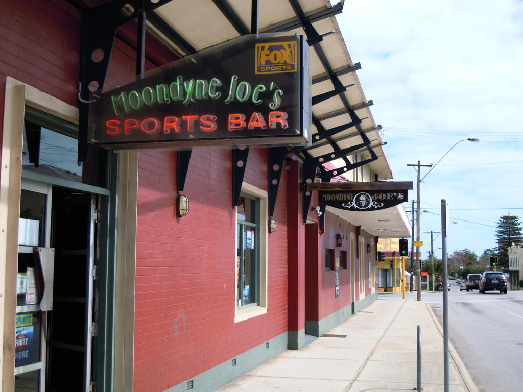 Hotel Moondyne Joe'S Fremantle Exterior foto